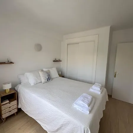 Apartamento En Paseo Maritimo De *